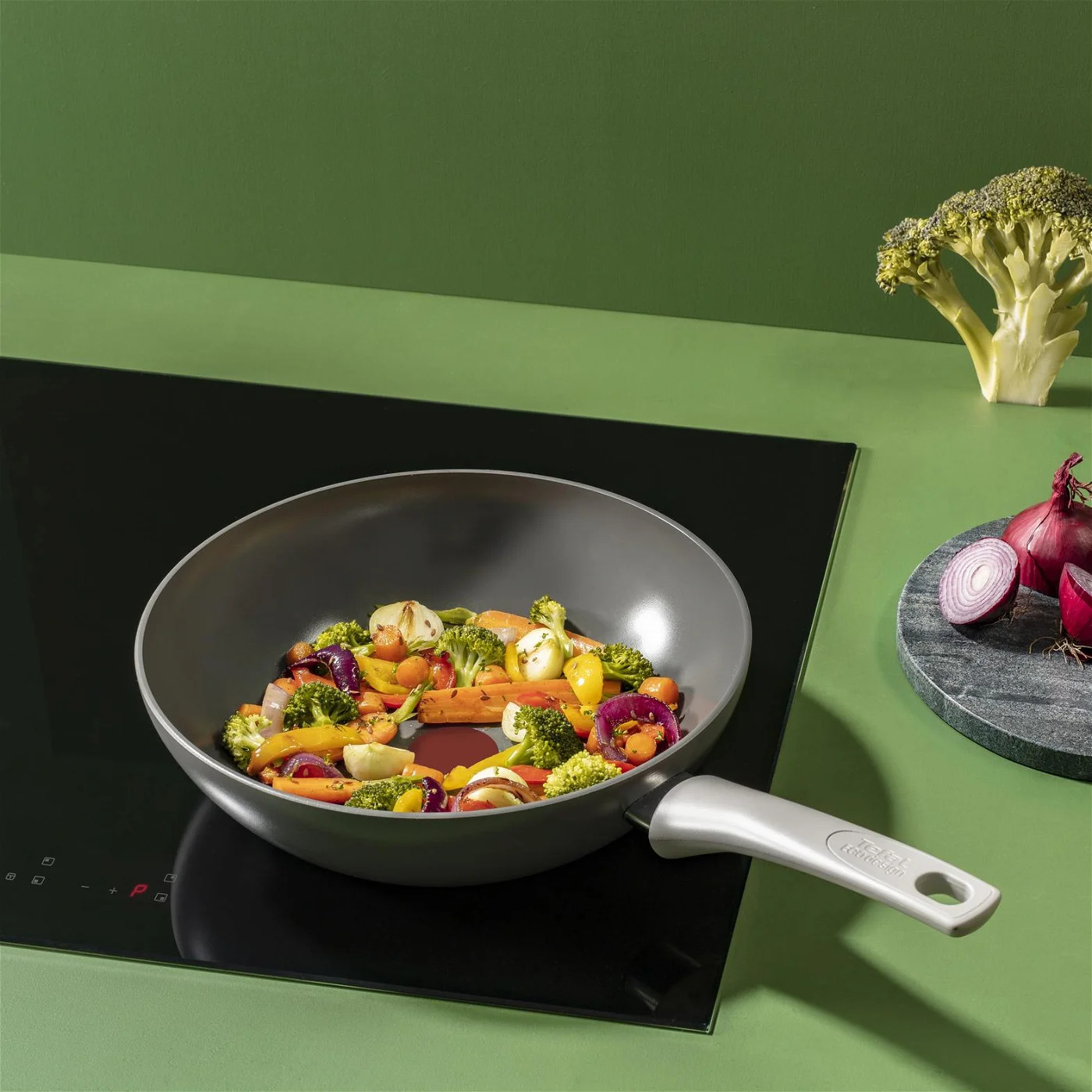 Wok RENEW ON C4271932 28 cm, grijs, aluminium, Tefal