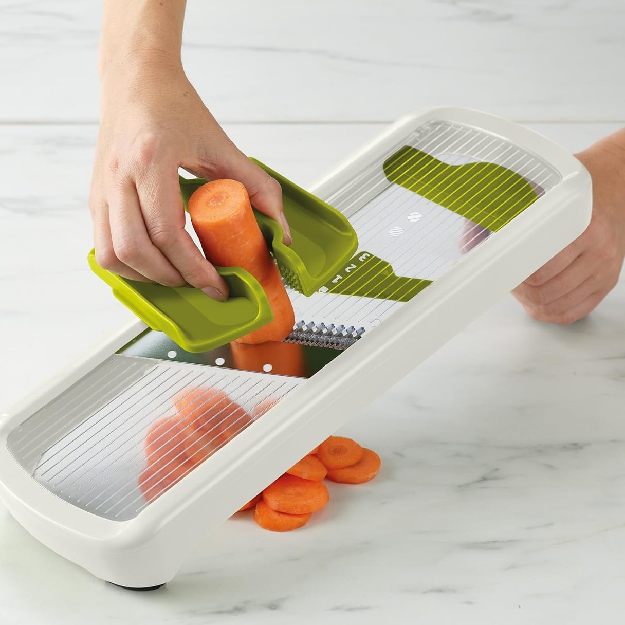 Mandoline MULTI-GRIP PLUS 20186 38 cm, wit, kunststof, Joseph Joseph