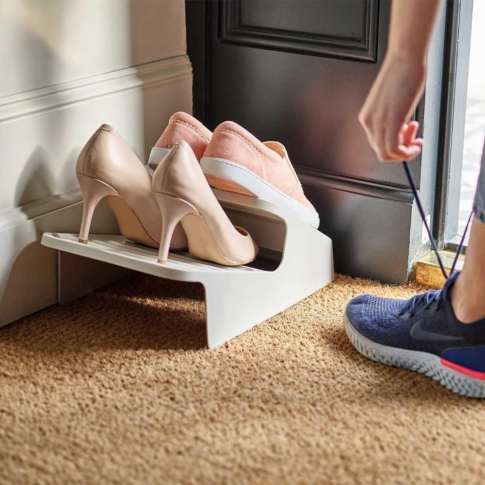 Schoenenrek SHOE-IN 55001 23 cm, ecru, kunststof, Joseph Joseph
