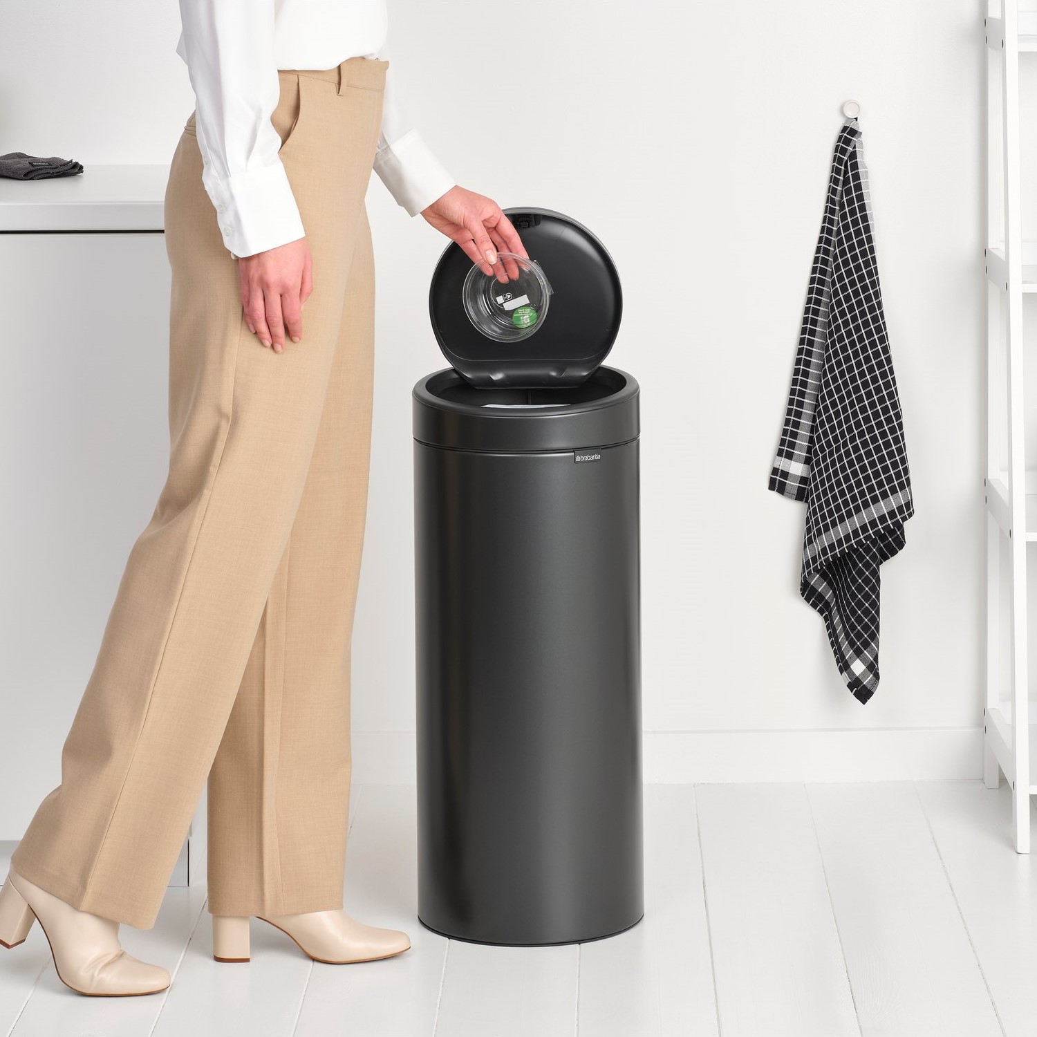 Touch prullenbak TOUCH BIN NEW 30 l, confident grey, staal, Brabantia