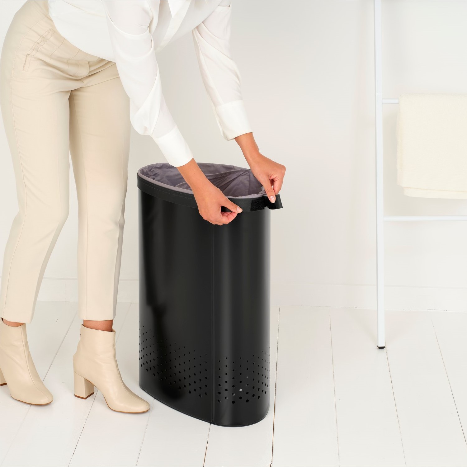 Wasmand SELECTOR 55 l, mat zwart, staal, Brabantia
