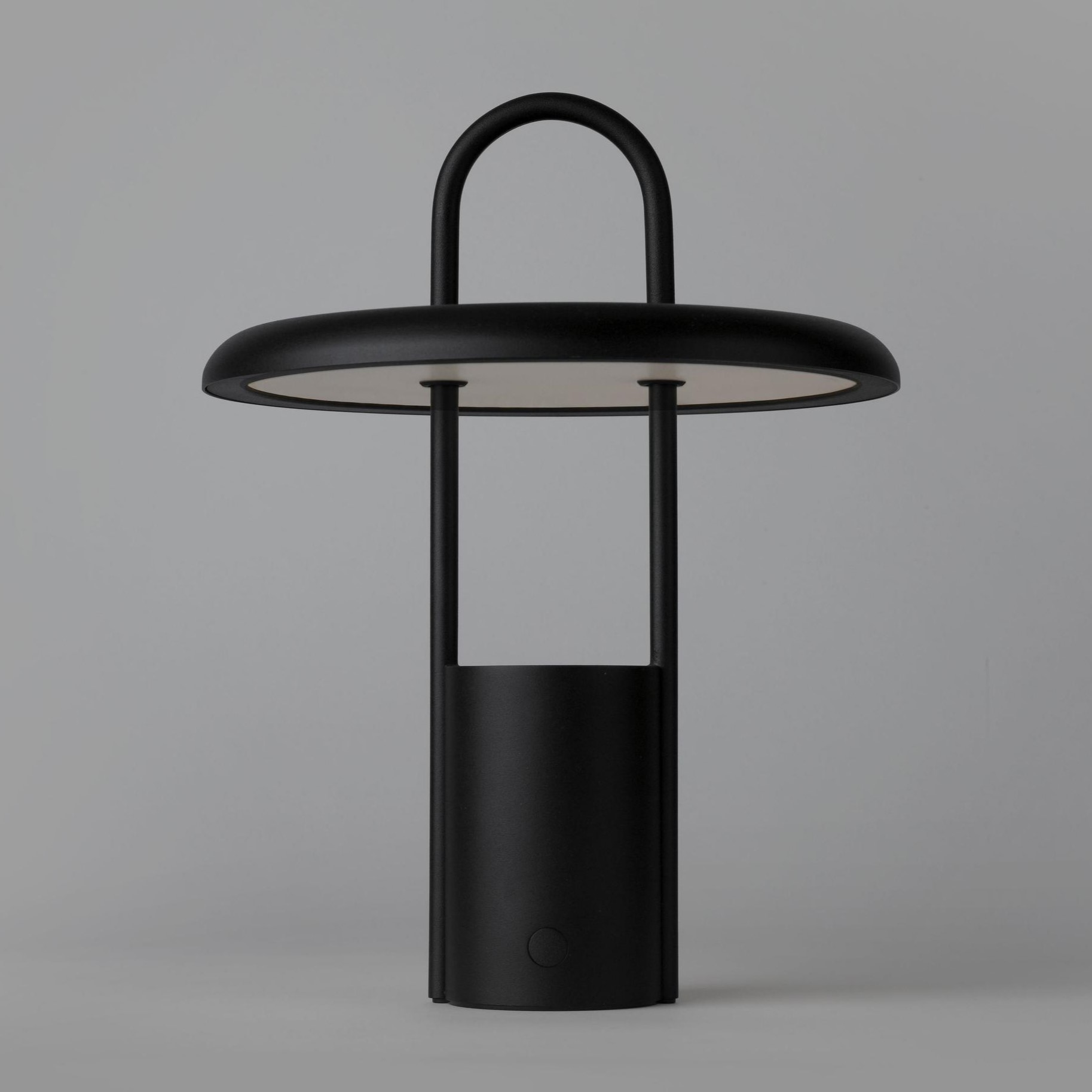 Draagbare tafellamp PIER 25 cm, LED, zwart, Stelton