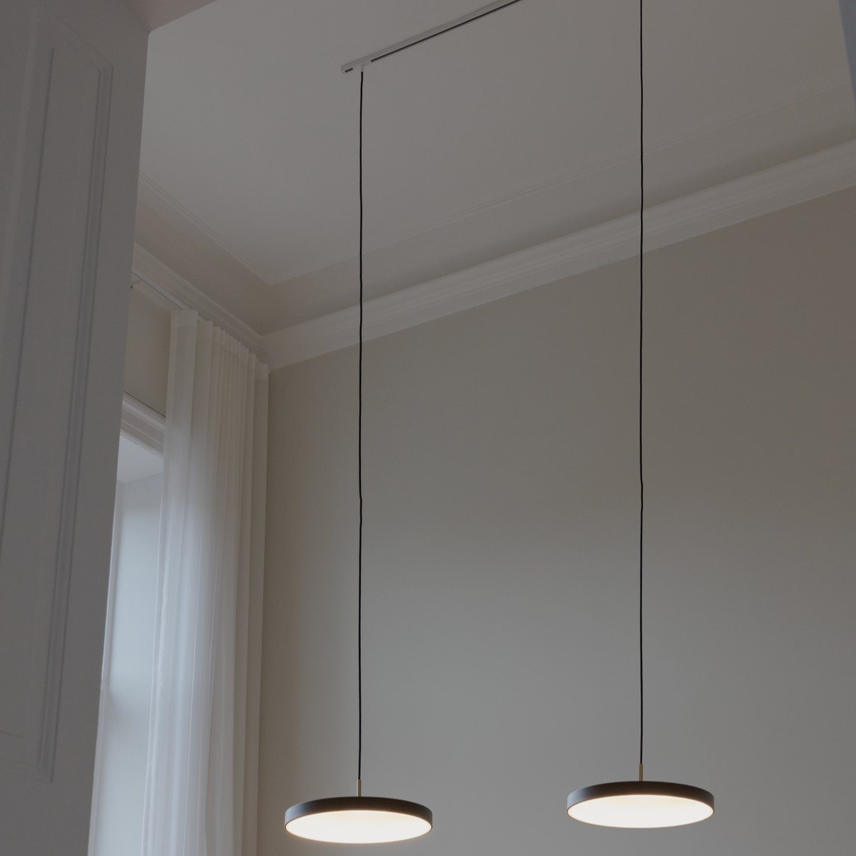 Hanglamp ASTERIA PLUS 43 cm, zwart / goud, aluminum, Umage