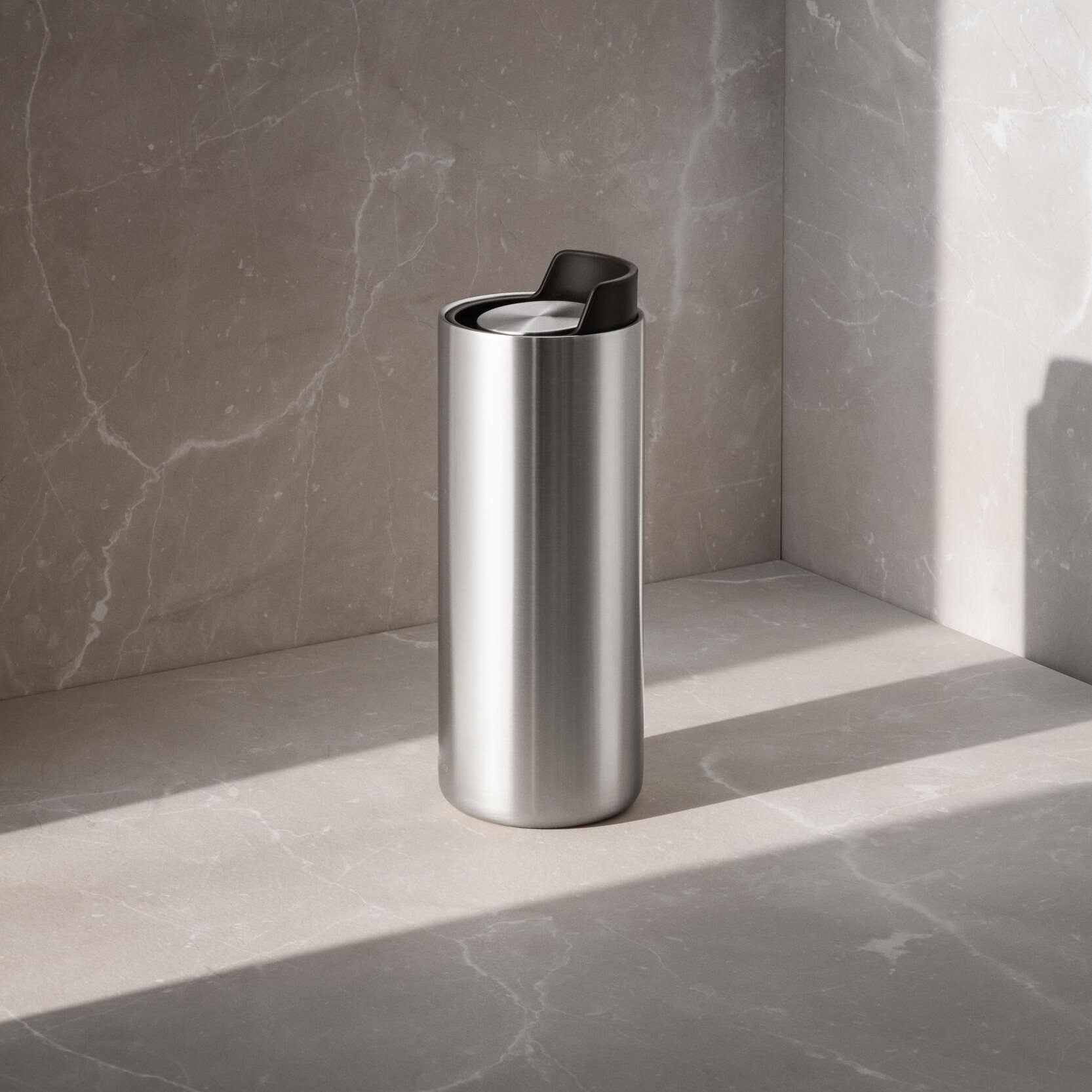 215768 1 cestovni hrnek urban to go 350 ml prasne modra eva solo