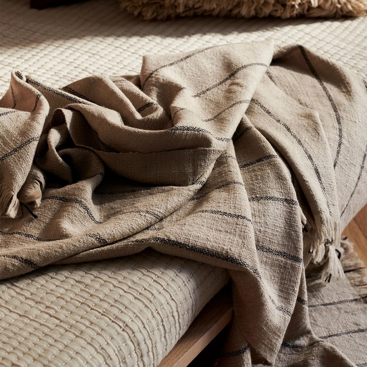 216833 1 deka calm 120 x 170 cm bezova vlna ferm living