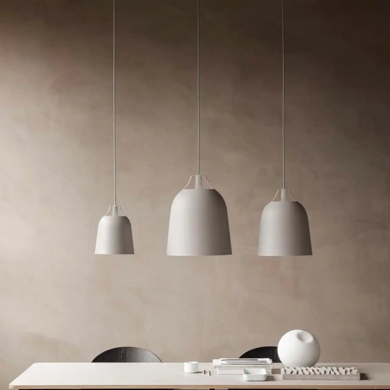 217058 3 zavesna lampa clover 21 cm burgundska hlinik eva solo