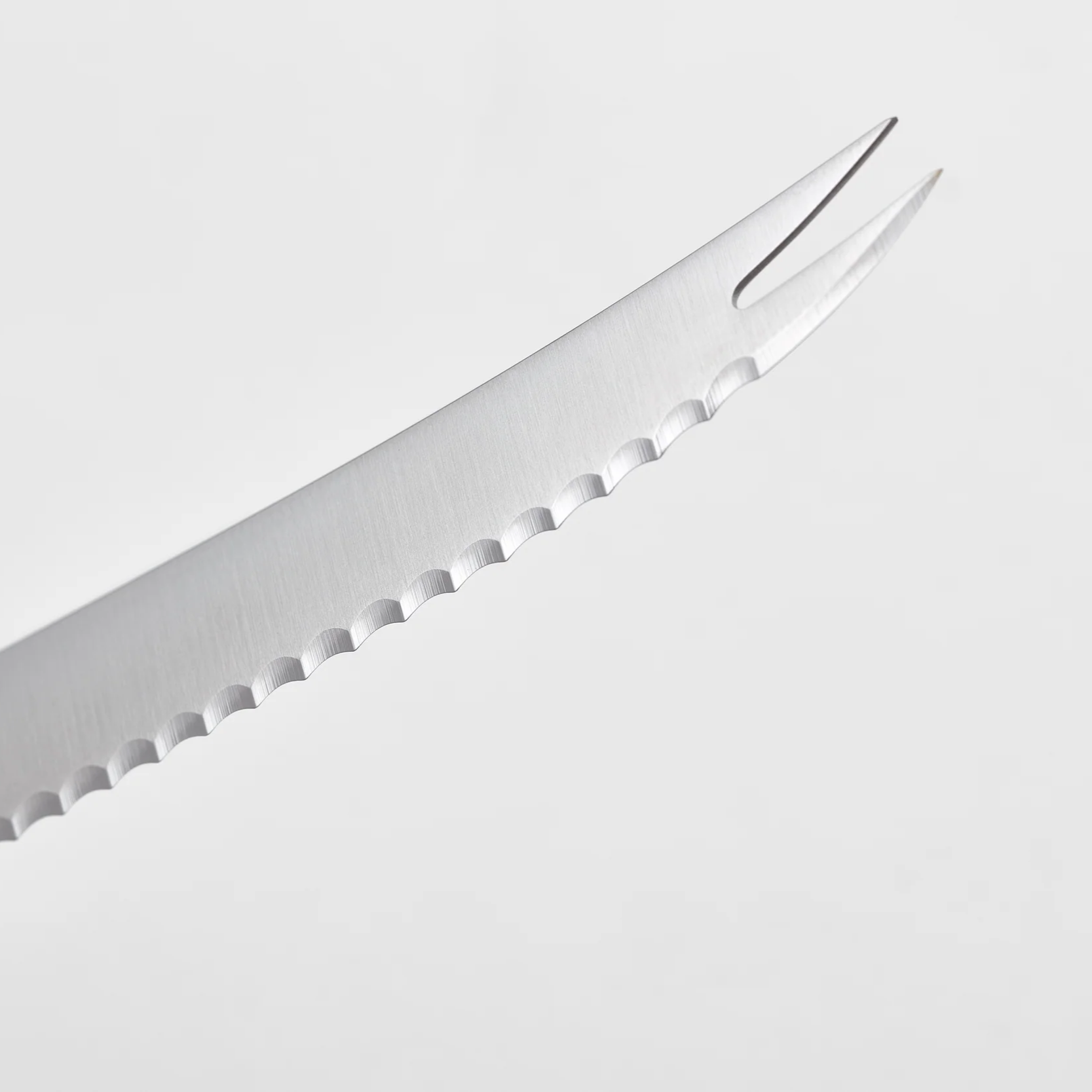 218840 orezavaci nuz classic 14 cm cerna wusthof