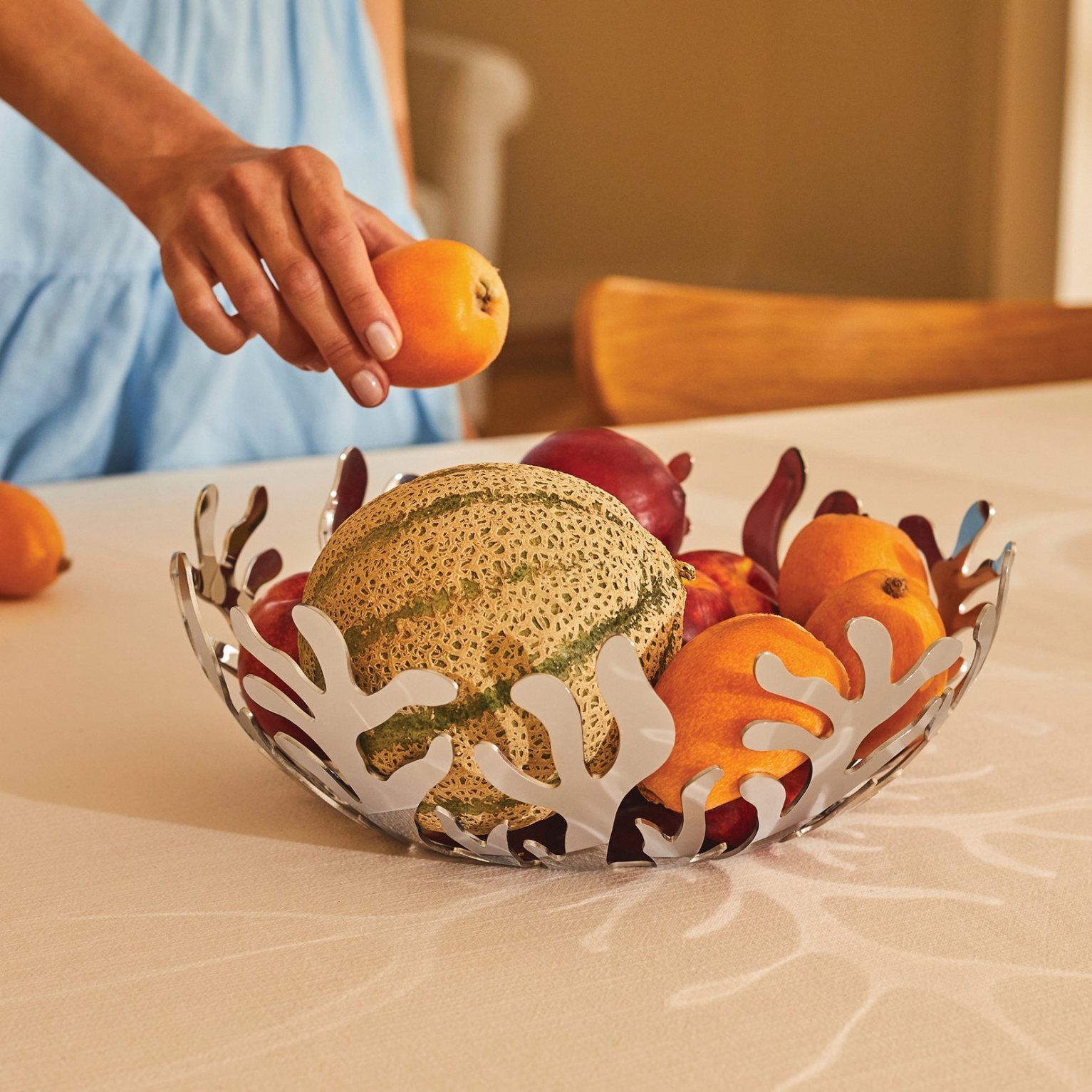 218903 1 misa na ovoce mediterraneo 25 cm cervena nerezova ocel epoxidova pryskyrice alessi