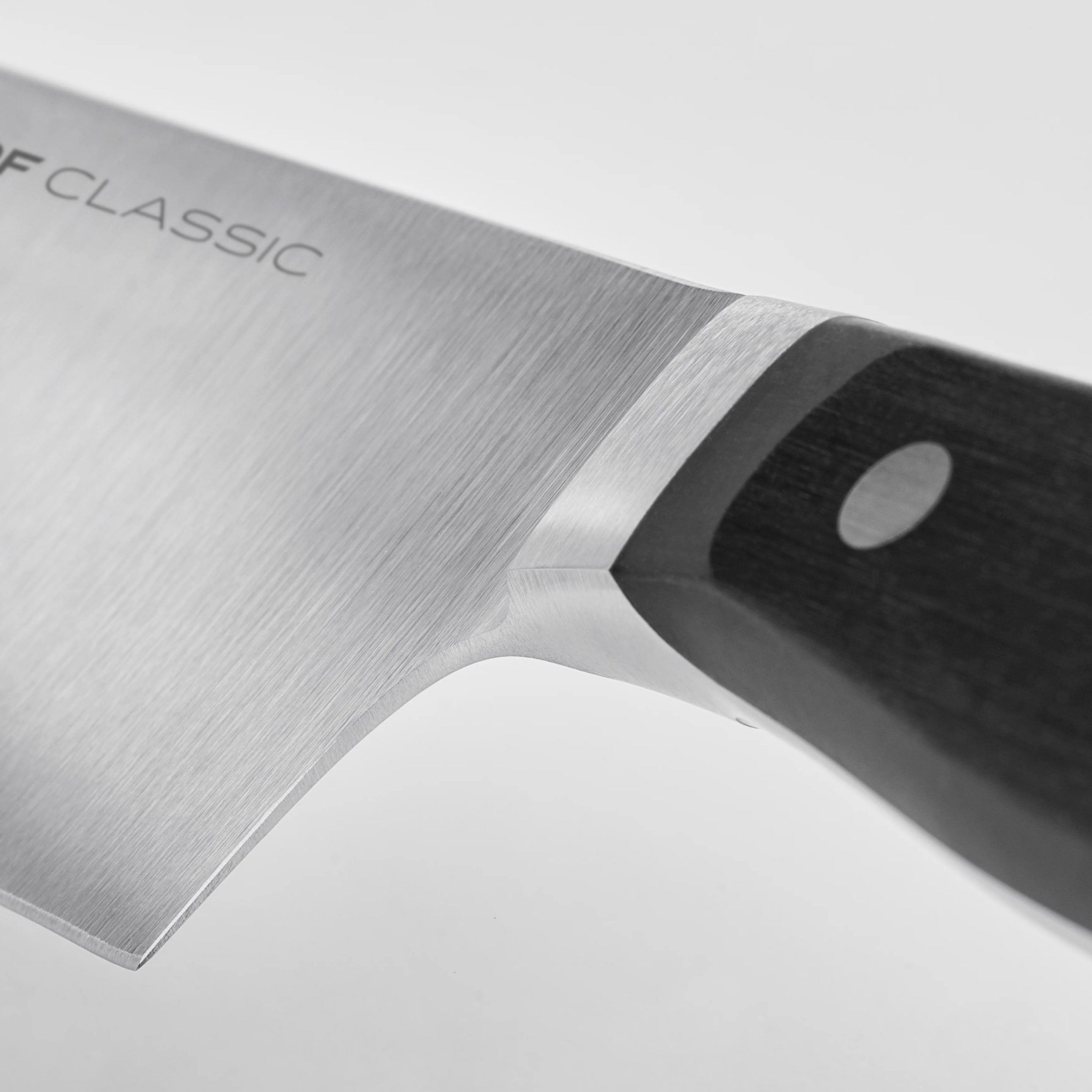 219779 4 kucharsky nuz classic surfer 12 cm cerna plast wusthof