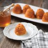 Cakevorm BEEHIVE, voor 6 minicakes, goud Nordic Ware