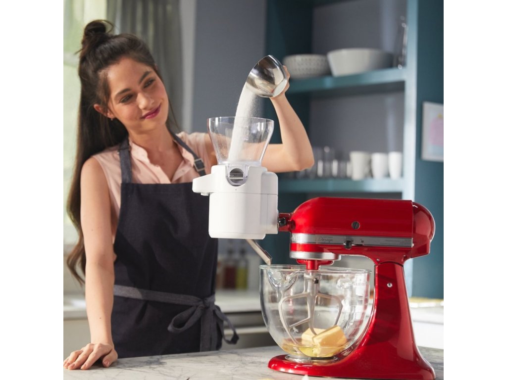 https://cdn.myshoptet.com/usr/www.kulina.com/user/shop/big/227746-7_stand-mixer-sifter-and-scale-attachment-5ksmsfta--kitchenaid.jpg?6341363b