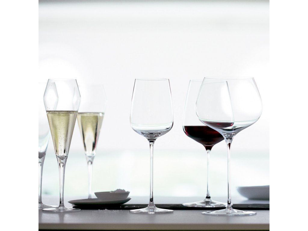 https://cdn.myshoptet.com/usr/www.kulina.com/user/shop/big/229852-5_champagne-glass-willsberger-anniversary-250-ml--spiegelau.jpg?63413280