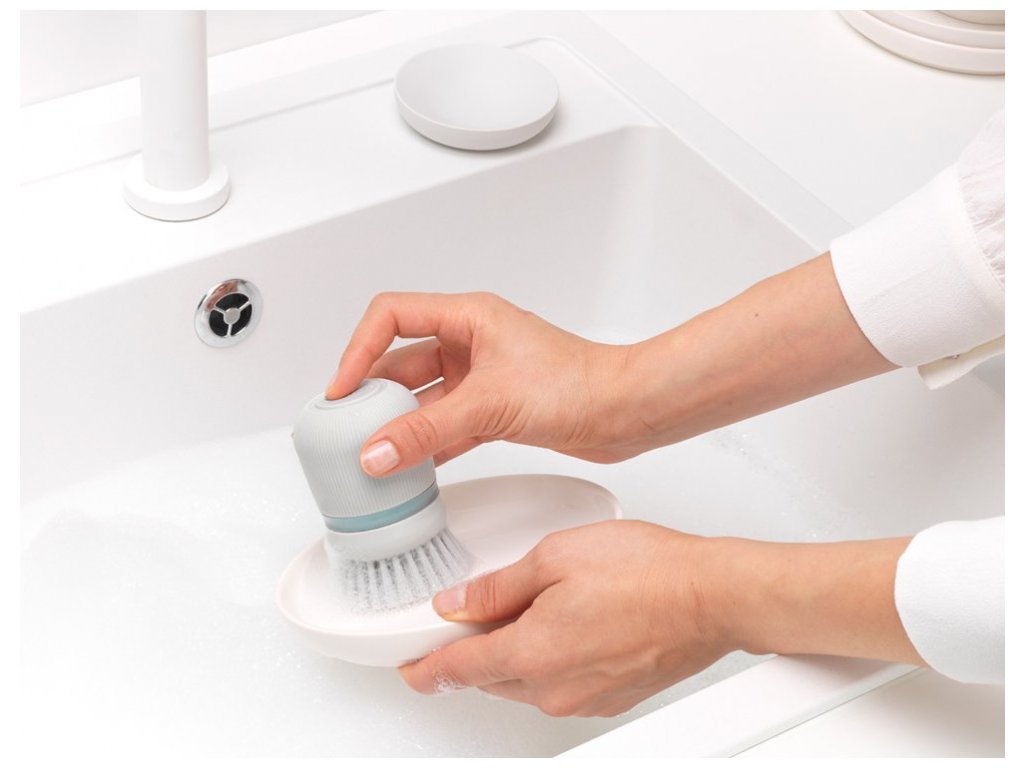 https://cdn.myshoptet.com/usr/www.kulina.com/user/shop/big/242530-3_dish-brush-with-dish-soap-dispenser--light-grey--brabantia.png?62d69646