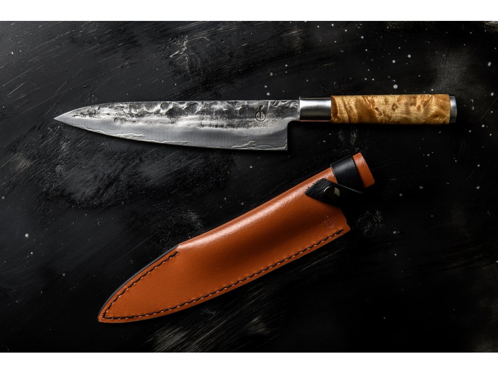 https://cdn.myshoptet.com/usr/www.kulina.com/user/shop/big/245893-7_chef-s-knife-vg10-20-5-cm--with-leather-case--forged.jpg?63415352