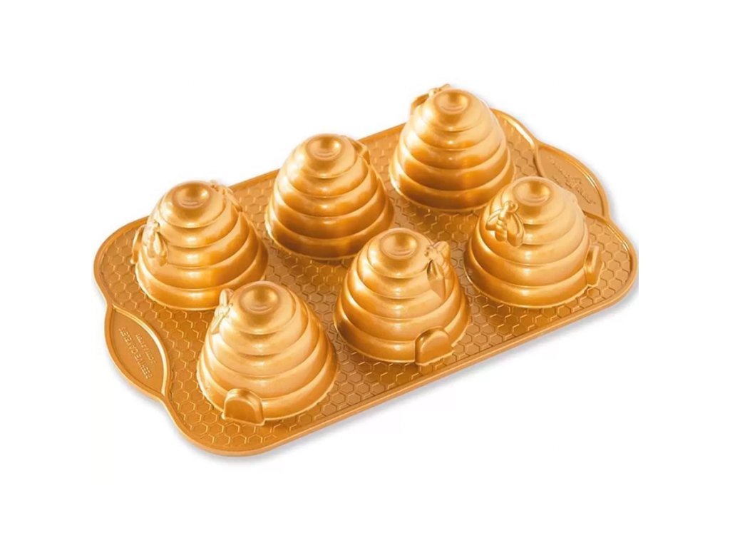 https://cdn.myshoptet.com/usr/www.kulina.com/user/shop/big/249733_cake-pan-beehive--for-6-minicakes--gold-nordic-ware.png?62d18a69