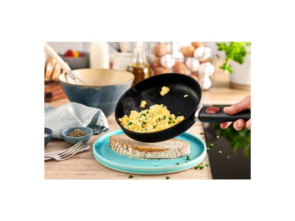 Non-stick pan WOLL ECO LITE IND 24 cm, removable handle, WOLL