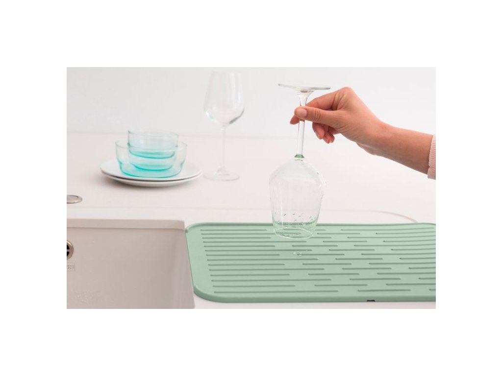 https://cdn.myshoptet.com/usr/www.kulina.com/user/shop/big/255988-1_dish-drying-mat-43-x-32-cm--green--brabantia.png?63415b41