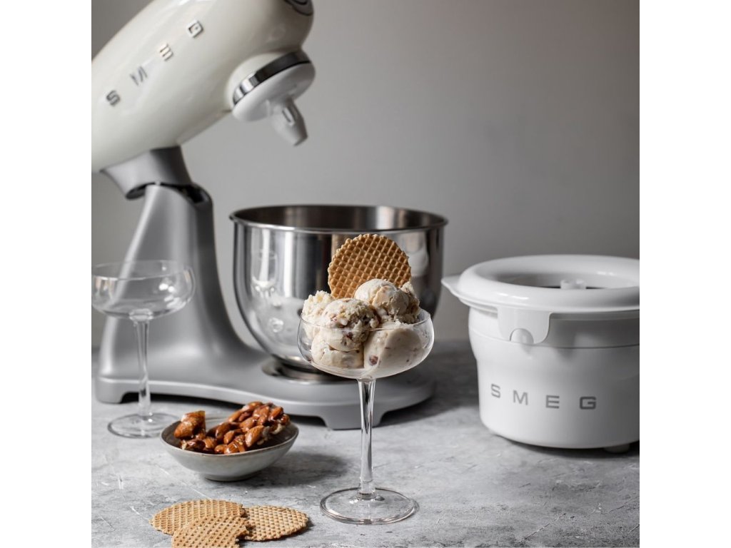 https://cdn.myshoptet.com/usr/www.kulina.com/user/shop/big/259234-6_ice-cream-maker-attachment-smic01-for-stand-mixer--smeg.jpg?63415d13