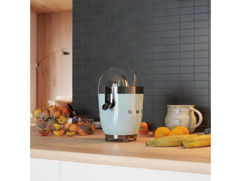 Pink on sale smeg juicer