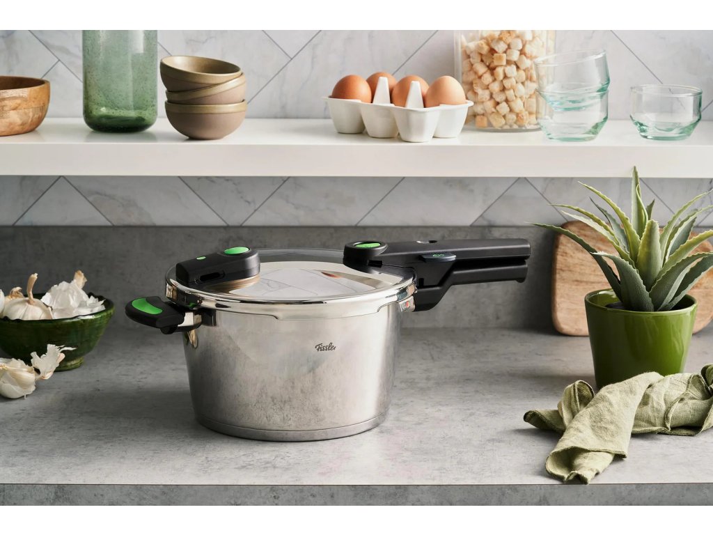 Pressure cooker VITAQUICK GREEN set of 2 pcs 4 5 l 2 5 l