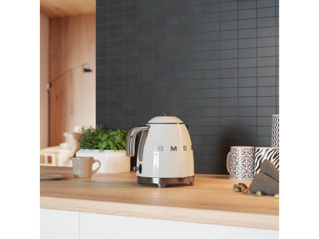 mini bouilloire smeg KLF05WHEU blanc