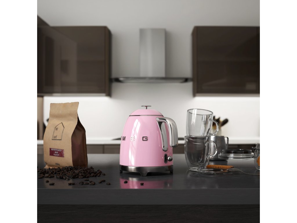Pink 2025 smeg kettle