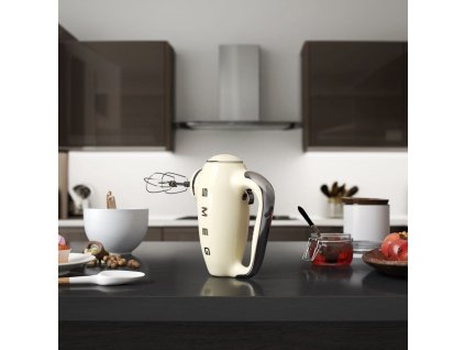 Hand mixer HMF01CREU, cream, Smeg