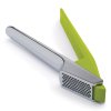 Garlic press CLEAN-PRESS, green, Joseph Joseph