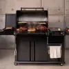 230623 1 peletovy gril woodridge elite cerna traeger