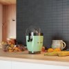 SMEG LIS NA CITRUSY PASTELOVA ZELENA SCENA 02