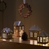 Svícen na čajovou svíčku GINGERBREAD CHRISTMAS STABLE 11,5 cm, hnědá, kamenina, Kähler