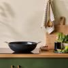Wok ESSENTIAL 32 cm, keramika, Le Creuset