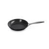 Pánev ESSENTIAL 24 cm, keramika, Le Creuset