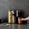 Køkken opbevaringskrukker i et sæt 100 COLLECTION, sæt med 5 stk + stativ, Joseph Joseph