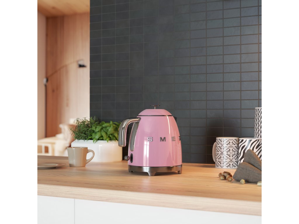 Hervidor eléctrico 50'S STYLE MINI KLF05PKEU, 800 ml, rosa pastel, Smeg 