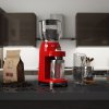 190157 2 smeg elektricky mlynek na kavu cervena scena 01
