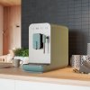 200129 9 smeg kavovar espresso esmerald zelena scena 02