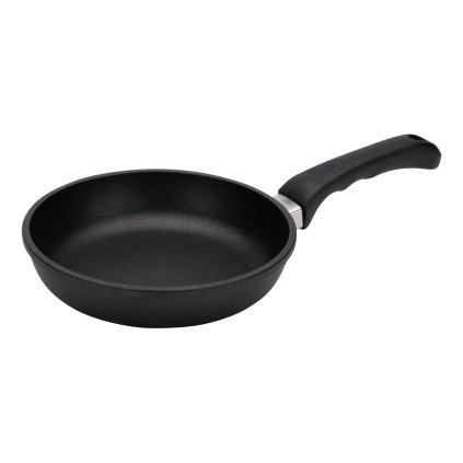 WOLL -tarttumaton pannu TITANIUM NOWO 20 cm, induktioliedelle, titaani