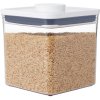 OXO -keittiön säilytyspurkki POP GOOD GRIPS 2,6 l, iso neliönmuotoinen, muovi