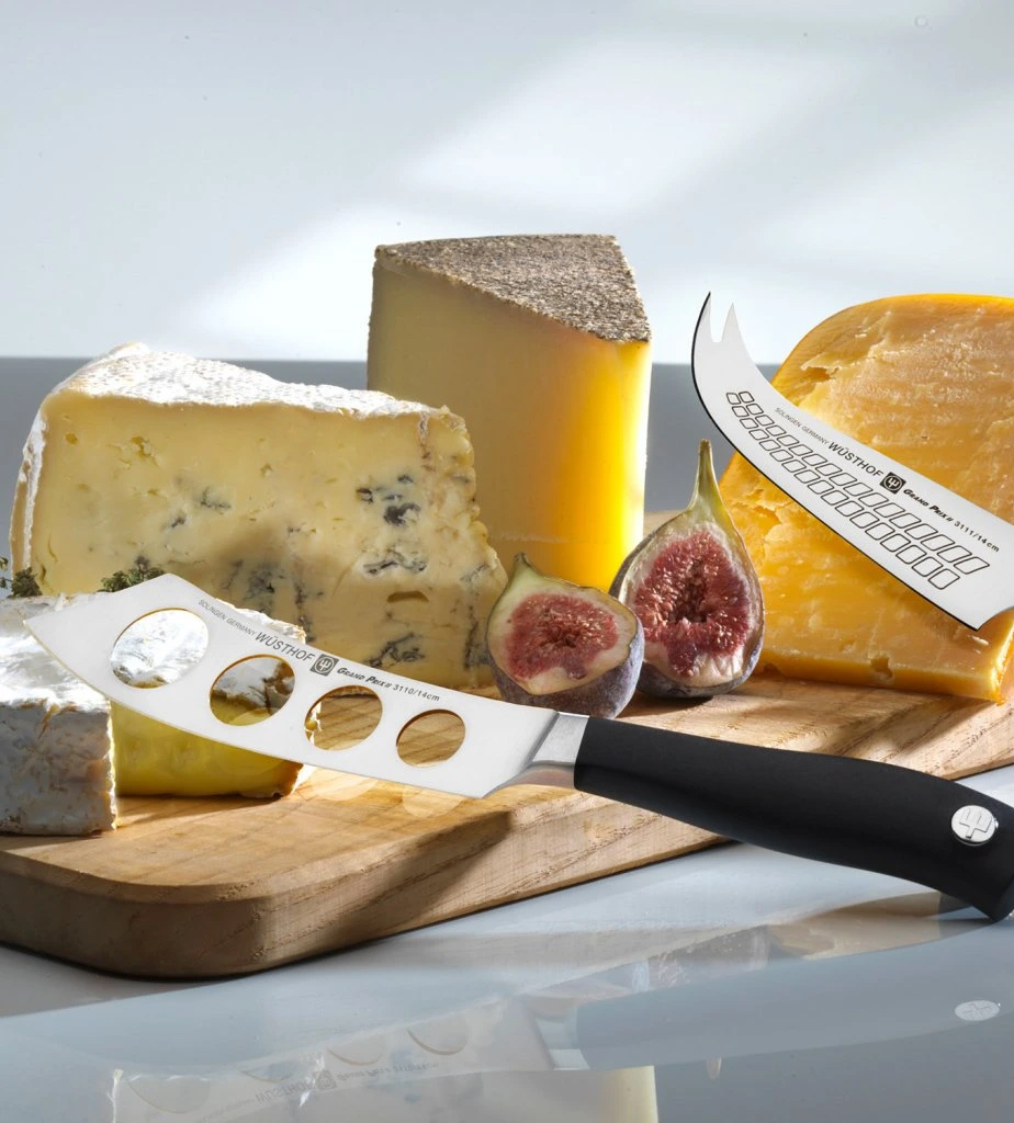 Couteau à fromage : pourquoi en avoir un ?