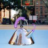Bouilloire sifflante 9093, argent/violet, Alessi