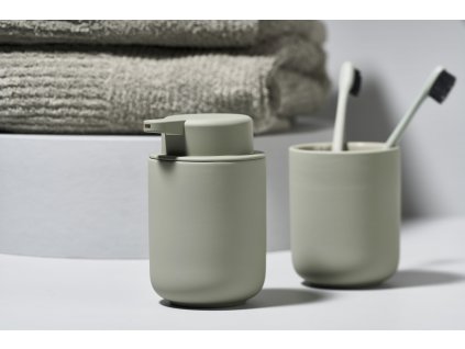 Δοχείο υγρού σαπουνιού UME 250 ml, λαδί, κεραμικό, Zone Denmark