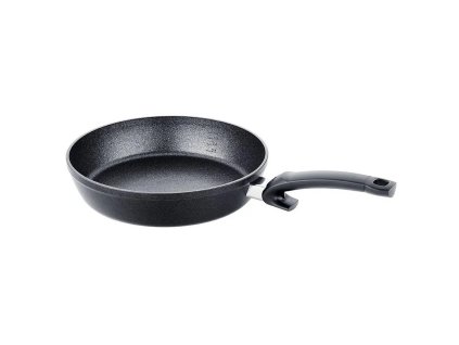 212761 univerzalni panev adamant comfort 32 cm cerna hlinik fissler