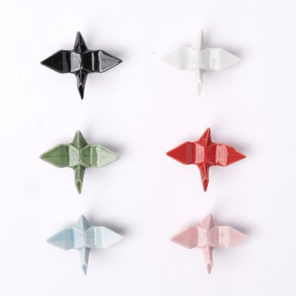 Βάση στήριξης για ξυλάκια φαγητού ORIGAMI CRANE, μαύρο, κεραμικό, MIJ