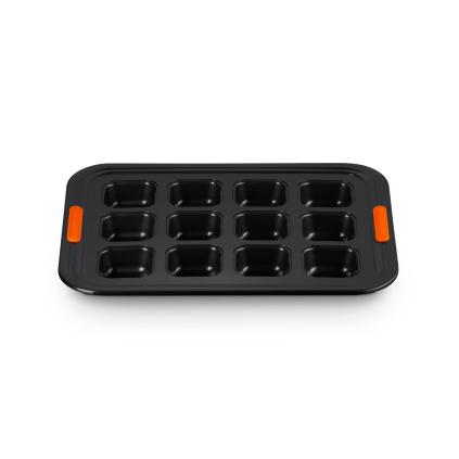 224655 forma na brownies 40 x 30 cm cerna ocel le creuset