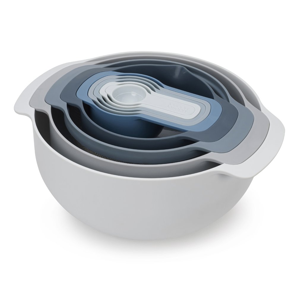 Μπολ NEST 40112, σετ 9 τεμαχίων, με σουρωτήρι και κουταλάκια δοσομετρητές, σε μπλε, Joseph Joseph
