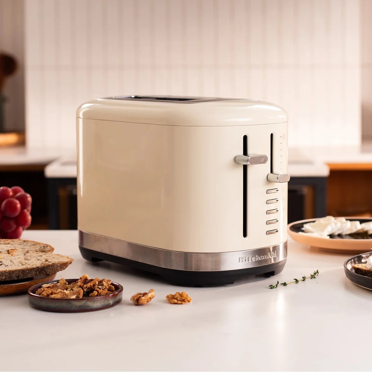 Φρυγανιέρα 5KMT2109 31 cm, σε απόχρωση αμύγδαλου, KitchenAid