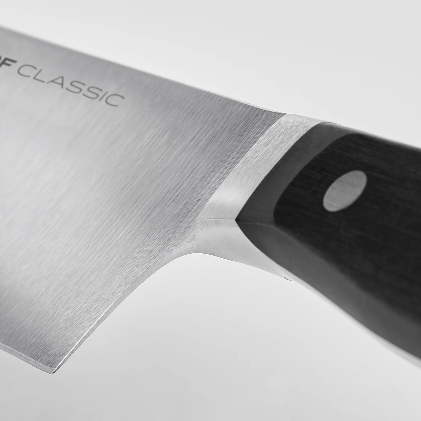 218846 4 kucharsky nuz classic 16 cm cerna wusthof
