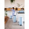 Κάδος με καπάκι αφής TOUCH BIN NEW, 30 l, σε γαλάζιο, Brabantia