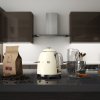 200195 2 smeg konvice mini kremova scena 01